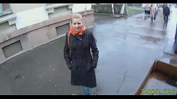 Odtwórz Czarująca cipka nastolatka alice lizana i banged