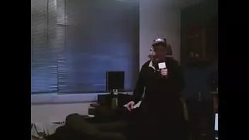 Riproduci Erwin leeuwerink - ,, fai la tua mossa oltre la linea, toccami ancora una volta dai, sfidami. (copertina di dave amstrong productons inc. ltd.)