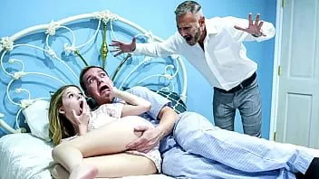 Afspelen Aaliyah love and penny barber is de perfecte stiefmoedercombinatie! hou van de 69 wanneer de pik van de stiefzoon recht in het gezicht van zijn stiefmoeder zit en dan haar stiefzoon pijpt en hem neukt!