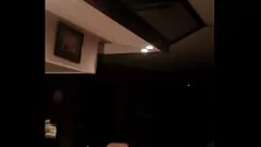 play شخص غريب يدفع ليضاجع زوجتي: تجربة مهنية