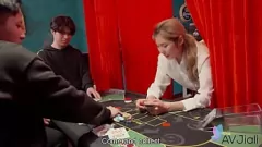 play Rubia taiwanesa con grandes tetas se pone hardcore en doggystyle