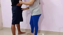 Oynat Rina Karki Sikikleri ve Daver Tarafından Desi Hint Tarzı İçeri Boşaldı