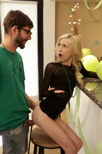 Порнозвезда Piper Perri