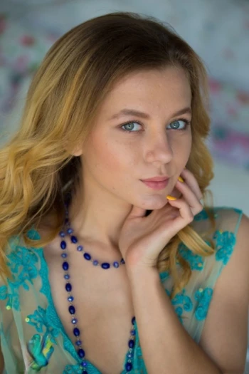 Pornostar Agnes